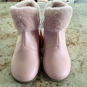 Girl pink boots size 1